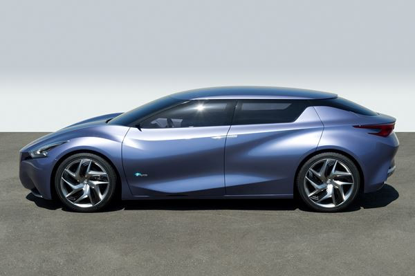Le concept-car Nissan Friend-Me bouscule les conventions du design de la berline