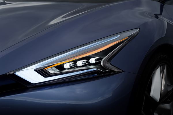 Le concept-car Nissan Friend-Me bouscule les conventions du design de la berline