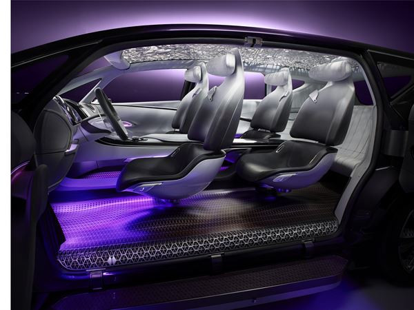 Un concept-car Renault Initiale Paris qui préfigure le successeur de l’Espace