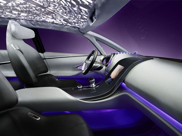 Un concept-car Renault Initiale Paris qui préfigure le successeur de l’Espace