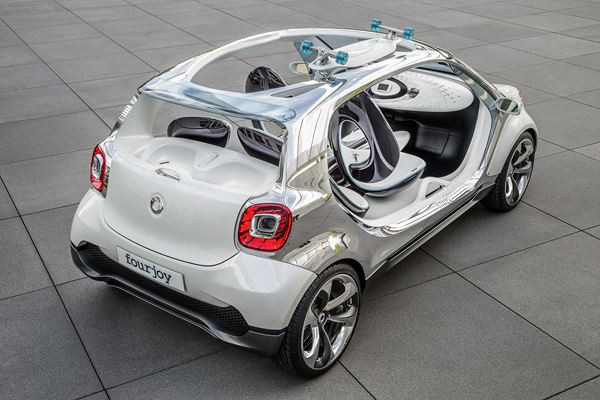 Le concept smart fourjoy incarne la joie de rouler en ville en toute liberté à quatre