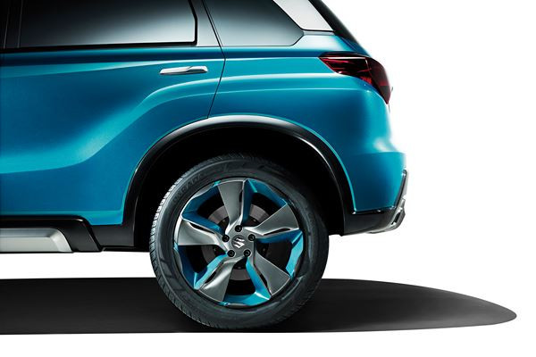 Le concept « iV-4 » préfigure le prochain SUV urbain 4 roues motrices Suzuki