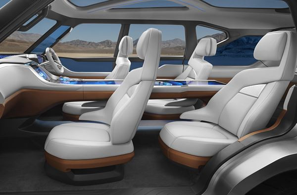 Un concept Mitsubishi GC-PHEV de grand SUV hybride rechargeable dévoilé à Tokyo