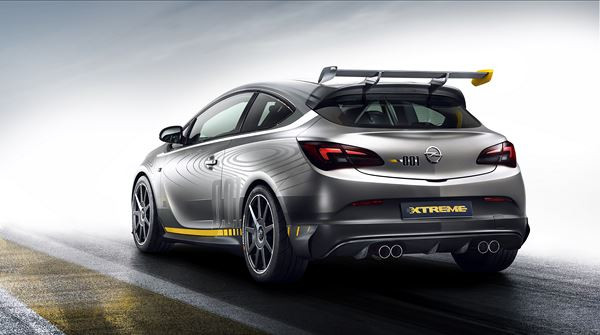 L'Opel Astra OPC Extrem s'offre plus de 300 ch