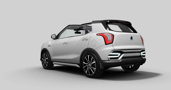 Le concept-car SsangYong XIV-Air adopte un toit type « T-top »