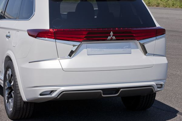 Le concept Mitsubishi Outlander PHEV Concept-S soigne son apparence