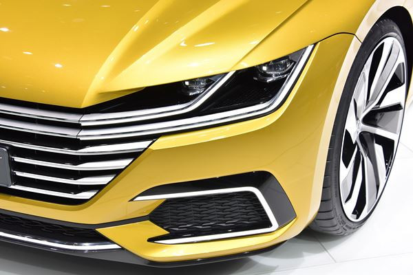 Le Volkswagen Sport Coupé Concept GTE évoque l’univers des voitures exclusives