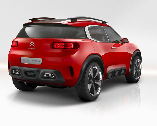 Le concept de SUV Citroën Aircross opte pour une ceinture de caisse parallèle à la route