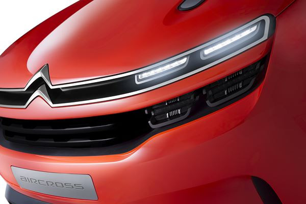 Le concept de SUV Citroën Aircross opte pour une ceinture de caisse parallèle à la route