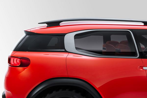 Le concept de SUV Citroën Aircross opte pour une ceinture de caisse parallèle à la route