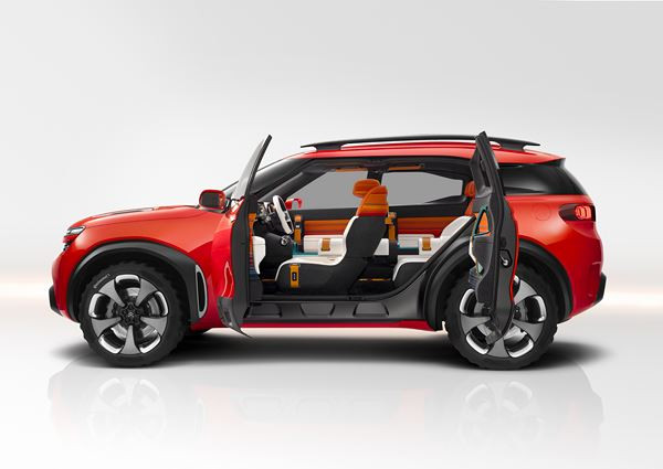 Le concept de SUV Citroën Aircross opte pour une ceinture de caisse parallèle à la route