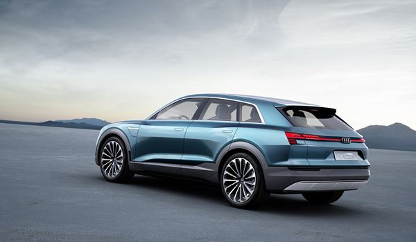 L’Audi e-tron quattro concept donne un aperçu du prochain SUV électrique