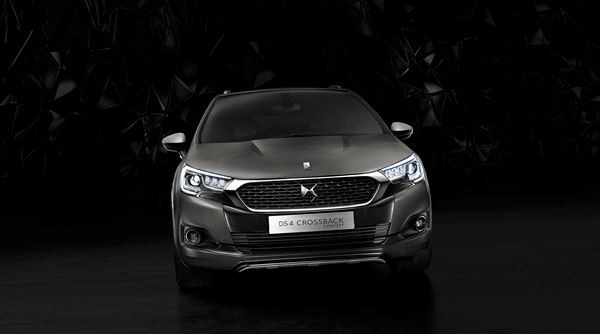 Le show car DS 4 Crossback Concept illustre le futur de DS