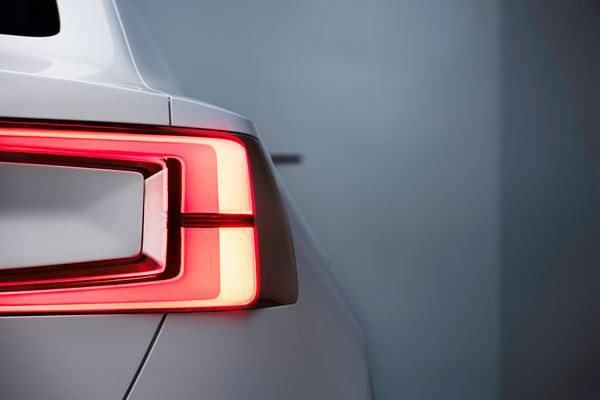 Le concept car de crossover compact Volvo annonce le prochain XC40