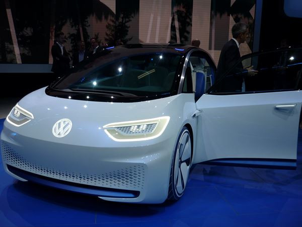 Le concept-car Volkswagen I.D. annonce une autonomie allant de 400 à 600 km