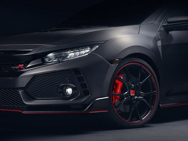 Le prototype Honda Civic Type R adopte un style de carrosserie musclé