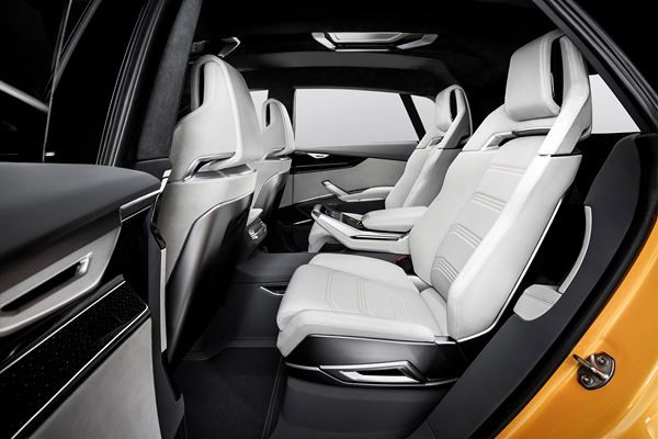 L'Audi Q8 sport concept affiche une allure athlétique