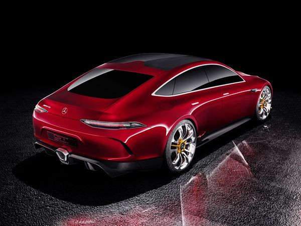 Le Mercedes-AMG GT Concept préfigure un coupé quatre portes sportif