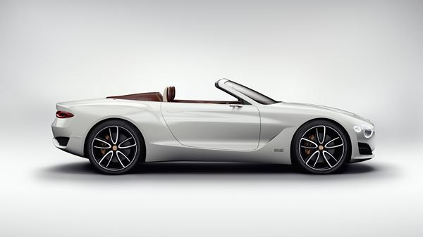 Le concept-car EXP 12 Speed 6e de Bentley affiche des lignes athlétiques