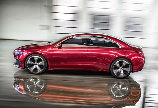 Le Mercedes-Benz Concept A Sedan préfigure une berline premium compacte