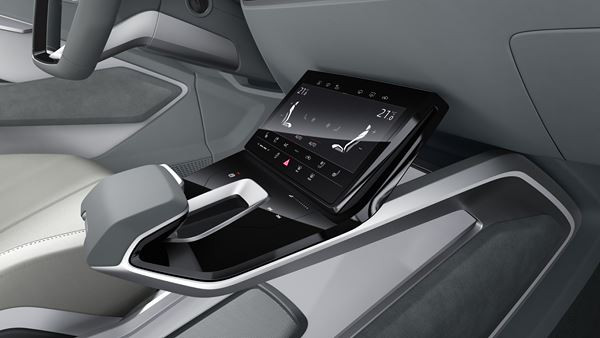 Le concept Audi e-tron Sportback préfigure un coupé quatre portes électrique
