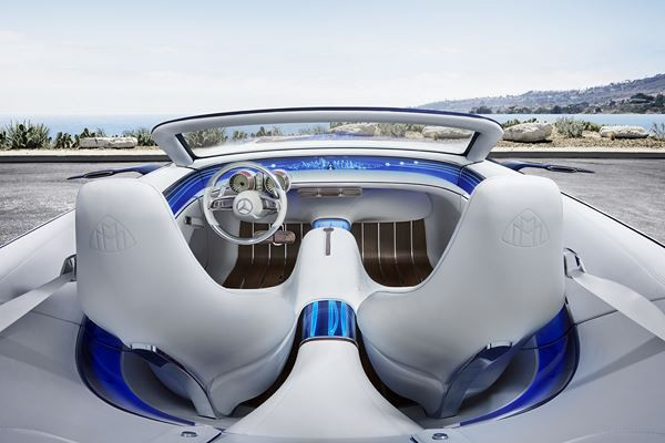 Le show car Vision Mercedes-Maybach 6 Cabriolet éclaire un avenir lointain