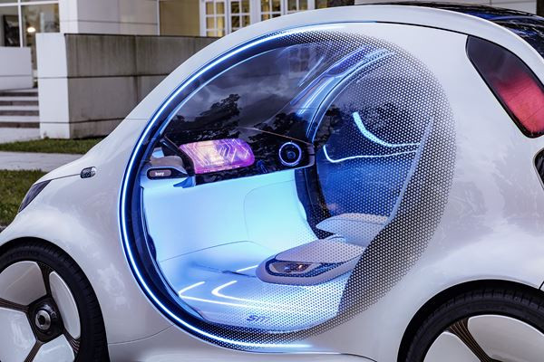 Le concept électrique smart vision EQ fortwo adopte la conduite autonome