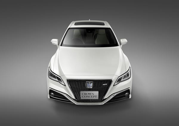 Le concept Toyota Crown préfigure une grande berline Toyota