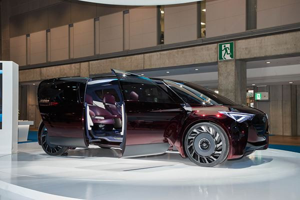Le concept Toyota Fine-Comfort Ride préfigure une grande berline à hydrogène