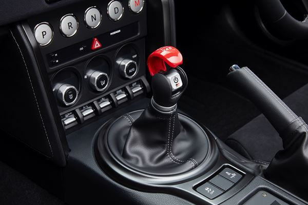 Toyota Concept GR HV Sports : une sportive biplace à motorisation hybride