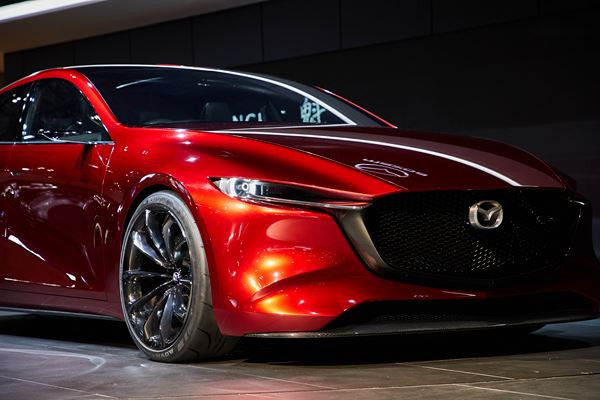 Le Mazda Kai Concept préfigure une nouvelle berline compacte