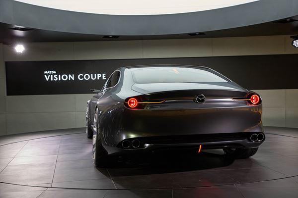 Le Mazda Vision Coupe affiche une esthétique japonaise minimaliste