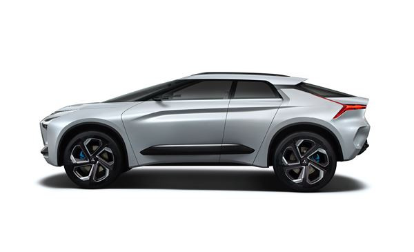 Mitsubishi e-Evolution Concept : un SUV haute performance tout électrique
