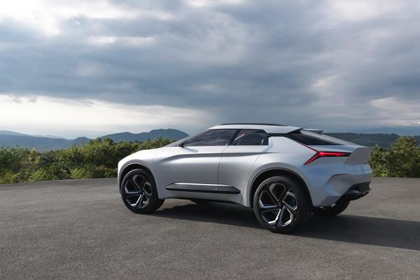 Mitsubishi e-Evolution Concept : un SUV haute performance tout électrique