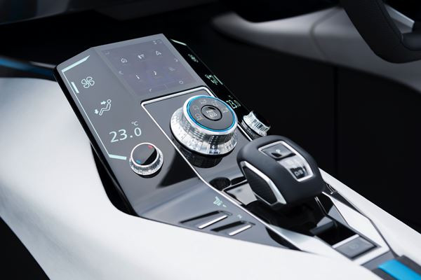 Mitsubishi e-Evolution Concept : un SUV haute performance tout électrique