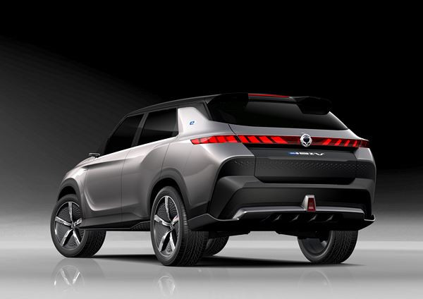 Le concept e-SIV dévoile le futur style du SUV électrique SsangYong