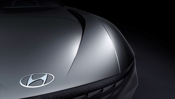 Le concept Hyundai « Le Fil Rouge » préfigure le nouveau style de la marque coréenne