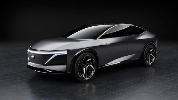 Le concept-car IMs donne la vision de Nissan de la berline électrique