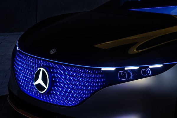 La Mercedes-Benz Vision EQS donne un éclairage sur le luxe électrique