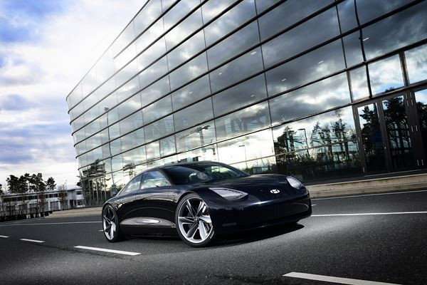 Le concept-car électrique « Prophecy » réinterprète le design Hyundai