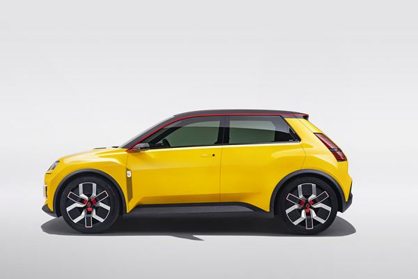 La Renault 5 Prototype incarne l'avenir électrique de Renault inspiré de son passé