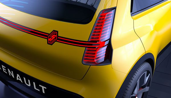 La Renault 5 Prototype incarne l'avenir électrique de Renault inspiré de son passé