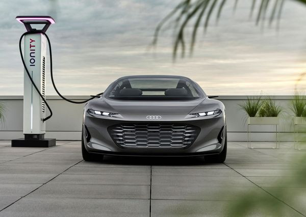 Audi grandsphere concept : une berline de luxe à propulsion électrique