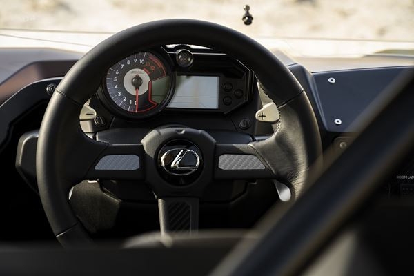Le concept Lexus ROV repose sur une carrosserie légère fixée à un cadre tubulaire