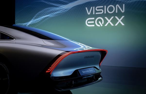 Le concept Mercedes Vision EQXX vise l'efficience électrique
