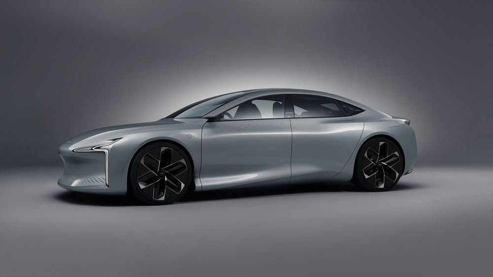 Hopium Machina Vision: un concept-car de berline tricorps à hydrogène