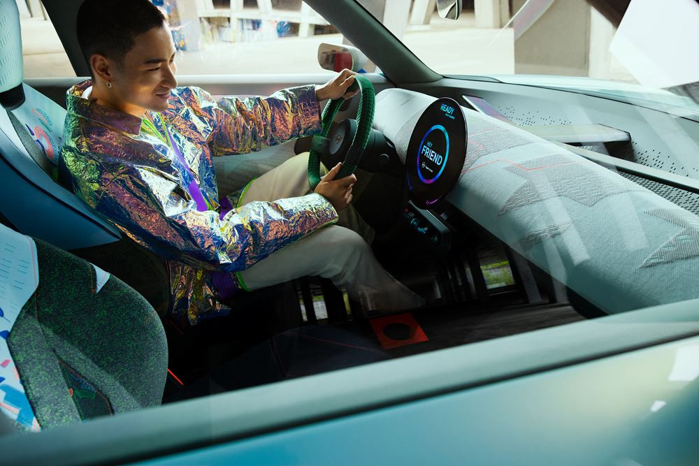 Le concept de crossover urbain électrique Mini Aceman se concentre sur l’essentiel