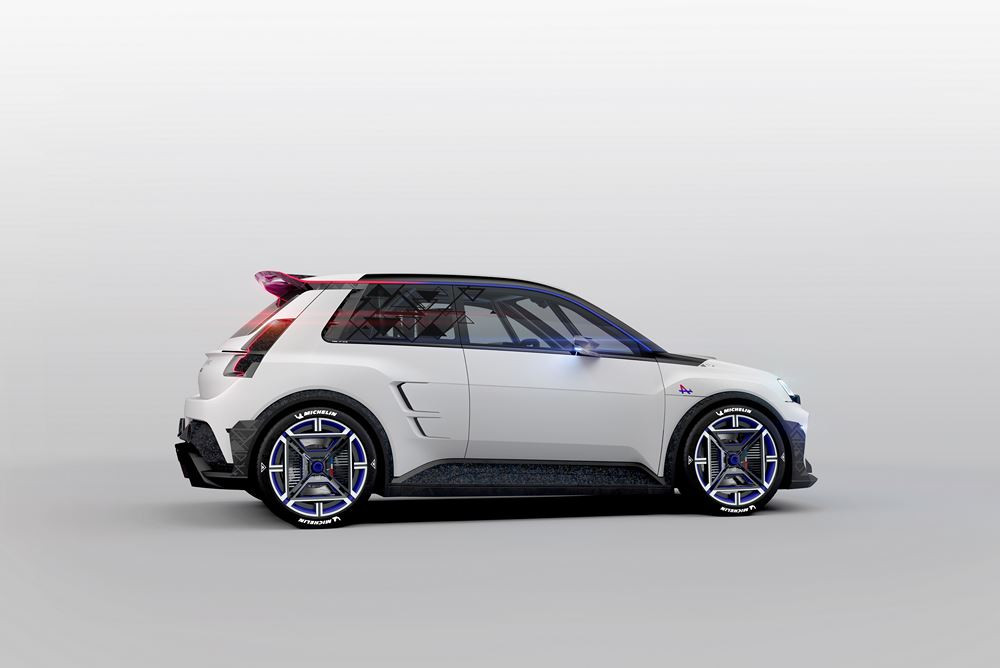Le show-car A290 bêta préfigure la citadine sportive électrique Alpine