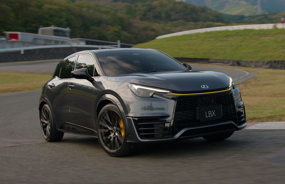 Le Lexus LBX Morizo RR Concept réinterprète le SUV compact en un modèle hautes performances