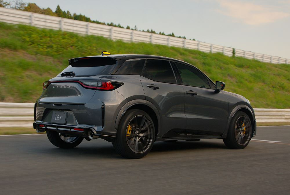 Le Lexus LBX Morizo RR Concept réinterprète le SUV compact en un modèle hautes performances